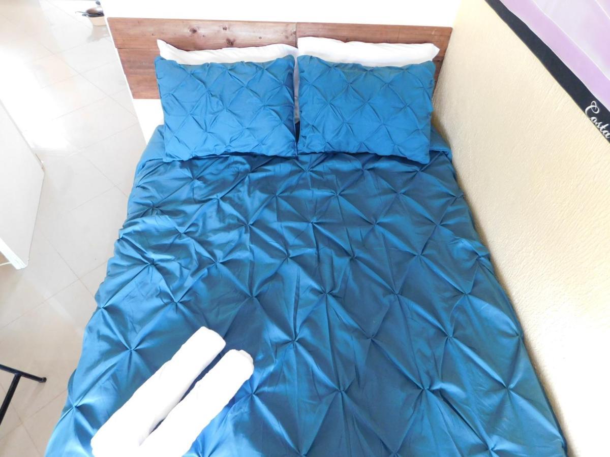 Condo Villa B27 Sleeps Five People - B28 Sleeps Six People - Price Includes Housekeeping Fees Not Taxes - Very Close To The Pool And Beach! Jacó Exterior foto