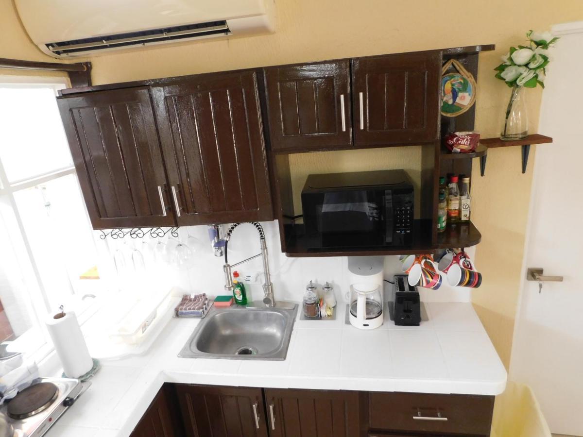 Condo Villa B27 Sleeps Five People - B28 Sleeps Six People - Price Includes Housekeeping Fees Not Taxes - Very Close To The Pool And Beach! Jacó Exterior foto